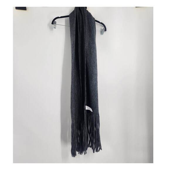 Lucky Brand Gray Winter Scarf - Picture 1 of 2